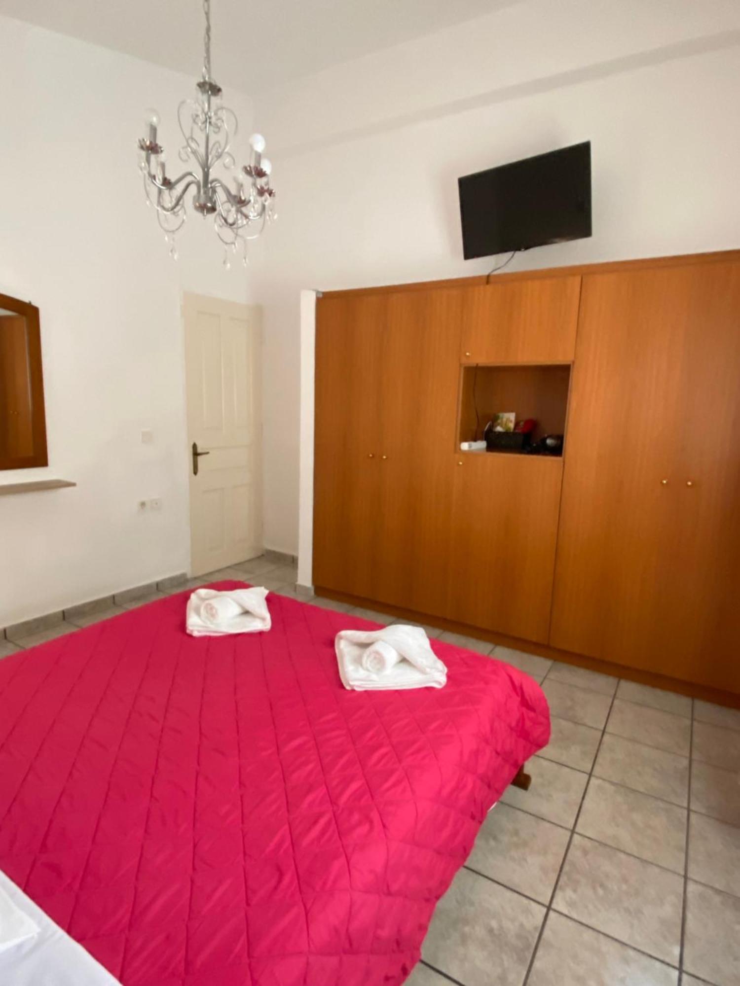 Aronis Spyros Panoramic Seaview Apartments Longós Habitación foto
