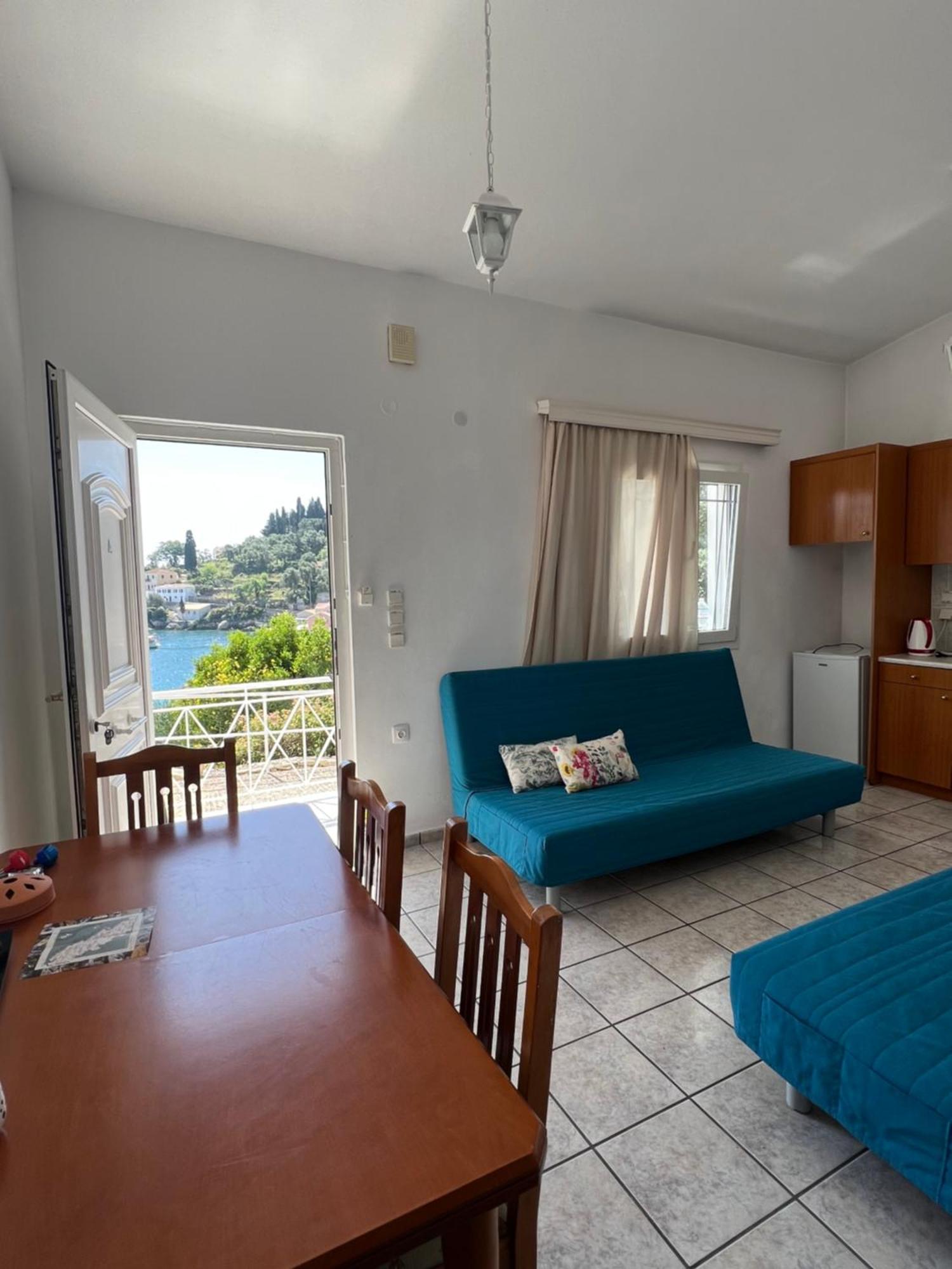 Aronis Spyros Panoramic Seaview Apartments Longós Habitación foto